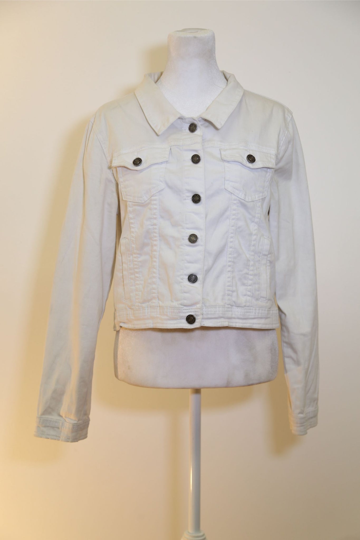 'Jazmin' Stitched White Denim Jacket